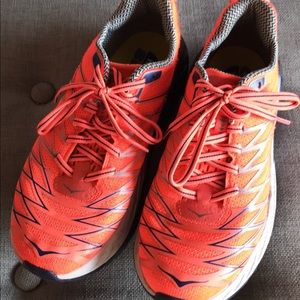 Hoka Clayton Coral 7.5 worn once
